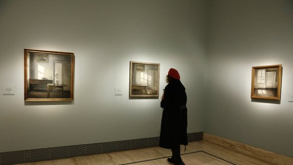 Acceso gratuito a las exposiciones Hammershøi y Pedagogías de guerra